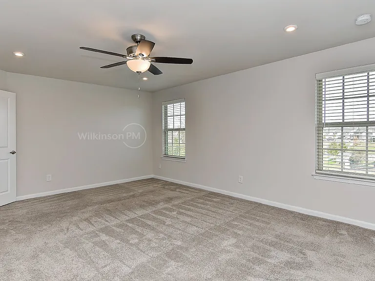 1868 Scarbrough Cir — Photo 30