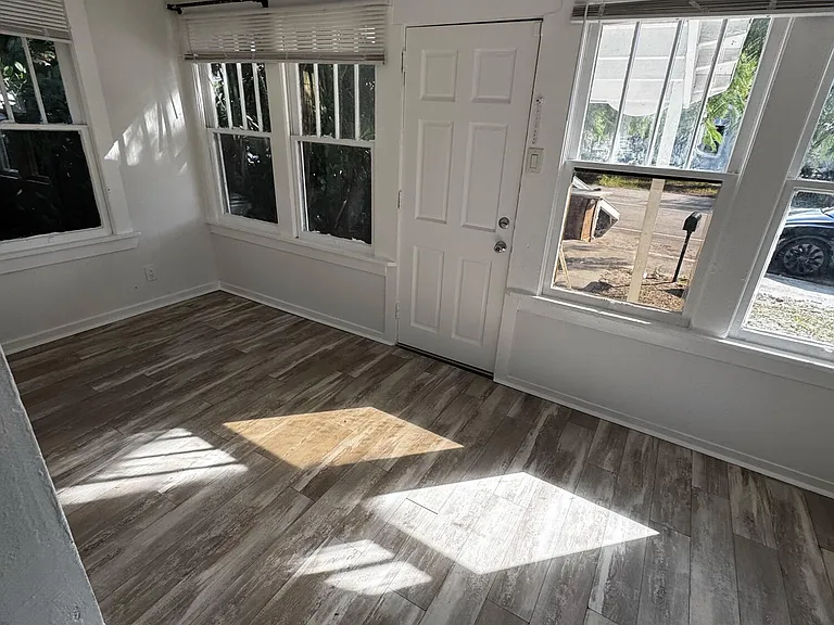 315 N K St #1 — Photo 3