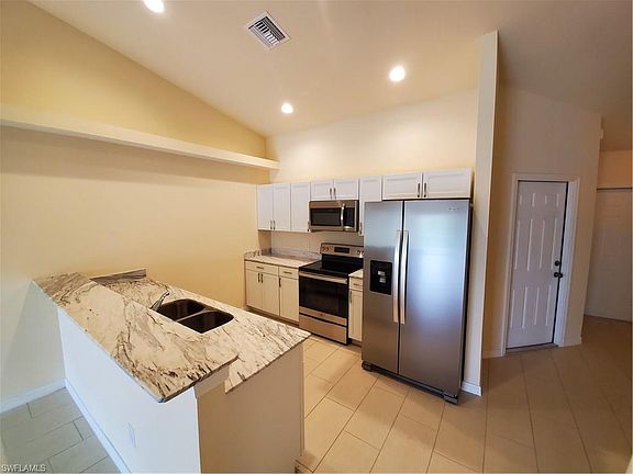 2nd image of 4521/4523 SW 9th Ave