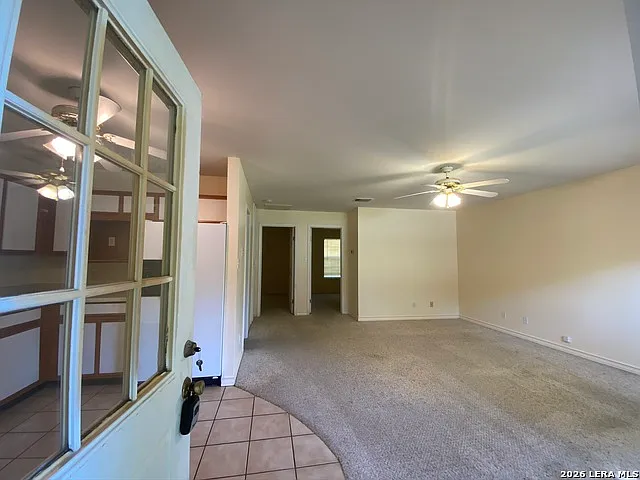 2 bed, 1.0 bath, 1792 sqft, $1,300 — Photo 4