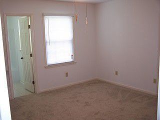 1st image of 220 Browning Ln