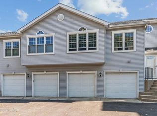161 S Evergreen Ave, Arlington Heights, IL 60005