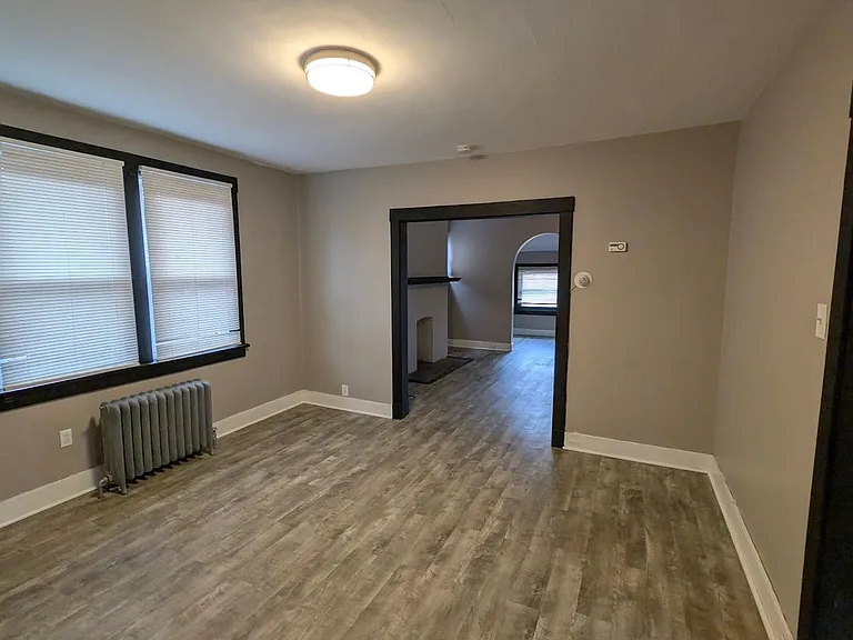3863 Brighton Rd — Photo 10