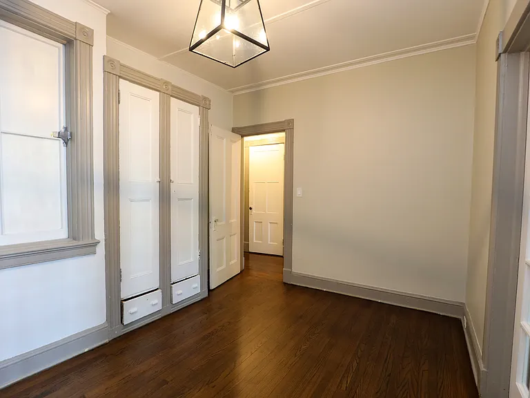 141 Saint James St #4C — Photo 7
