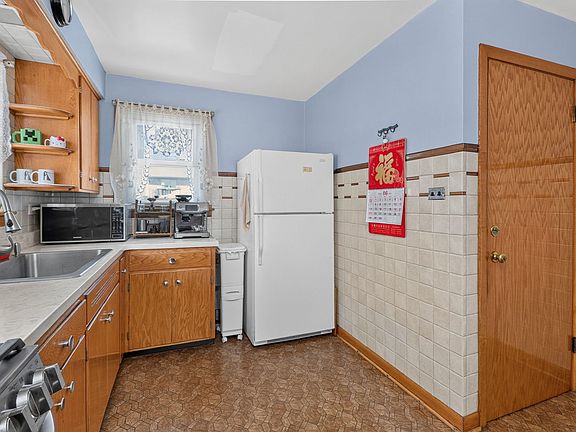 5th image of 5328 S Melvina Ave