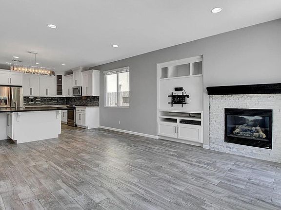 4th image of 1530 Alicia Way