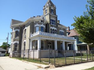 920 S Main St APT 1, Racine, WI 53403