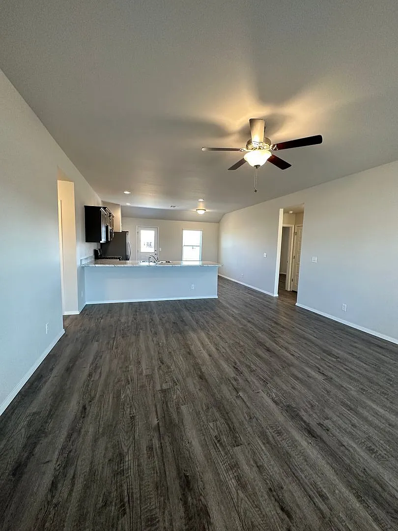 Pre-Leasing Now | Charming 3 Bedroom, 2 Bath Home with Cozy Breakfast Nook in Broken Arrow — Photo 4