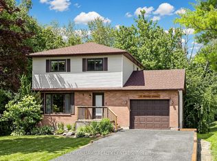 54 Dorothy Ave, Georgina, ON L0E 1R0