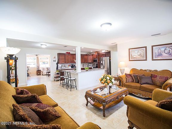 3rd image of 5254 W Magnolia Cir