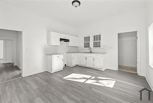 1217 Fulton Ave — Photo 8