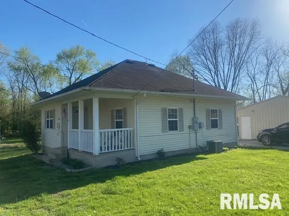 914 Chestnut Ave, Johnston City, IL 62951