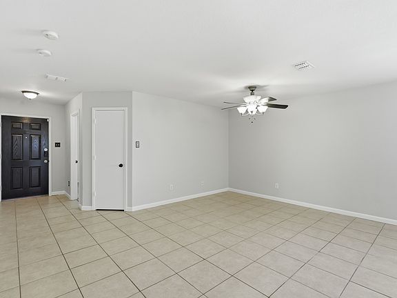 3rd image of 9582 Rosedale Dr