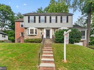 5101 Brookeway Dr, Bethesda, MD 20816