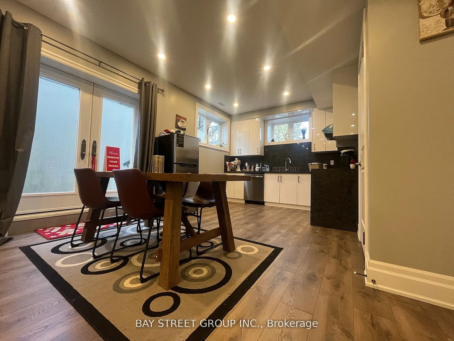 2 bed, $2,550 — Photo 3