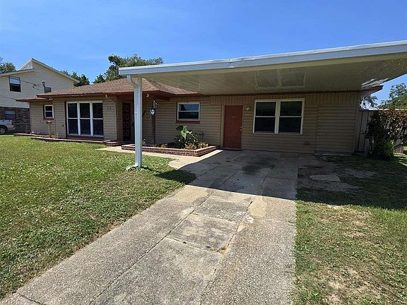 3rd image of 12 Dorsay Ln