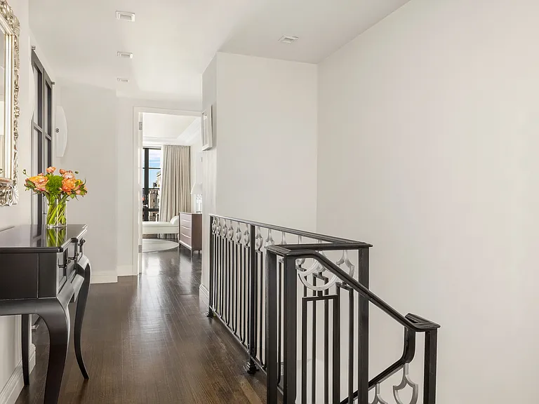 985 Park Ave #12/13 — Photo 9