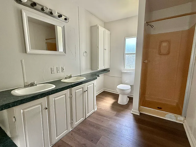 521 E Veterans Memorial Blvd #327 — Photo 12