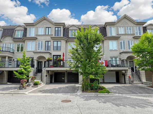 13 David Dunlap Cir, Toronto, ON M3C 4B9