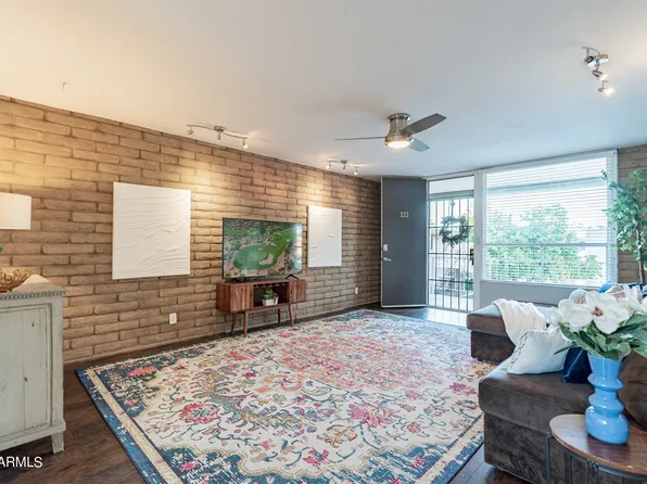 3737 E Turney Avenue #223, Phoenix, AZ 85018