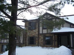 5254 Balmoral Ln, Bloomington, MN 55437