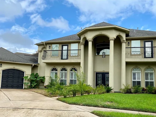 8002 Harbor Point Dr, Houston, TX 77071