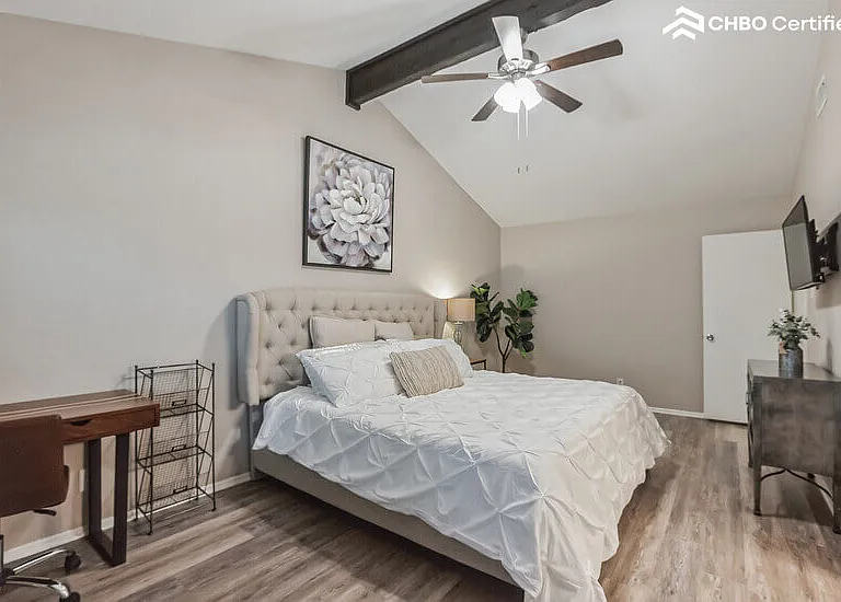 14319 Briartrail St — Photo 18