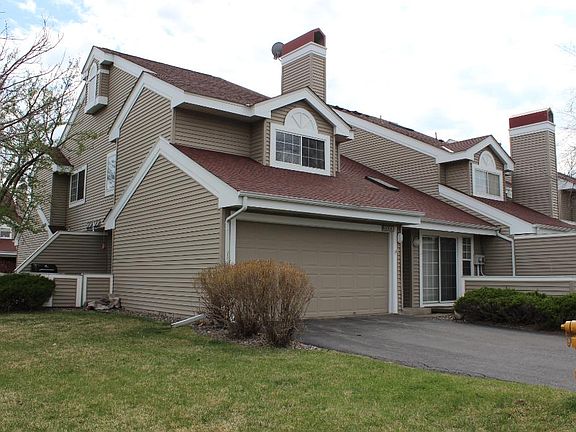 2nd image of 2000 Shenandoah Ct N #E