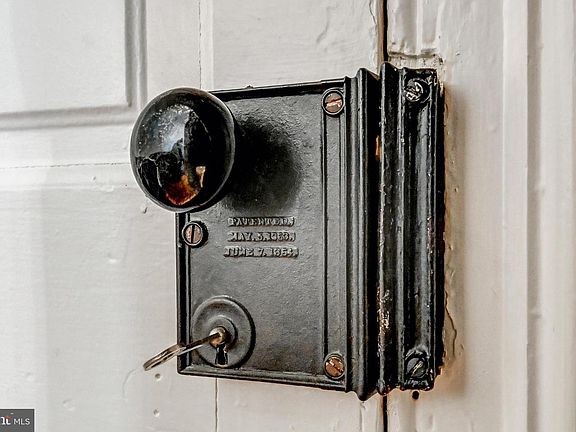 5th image of 2615 Pot Spring Rd