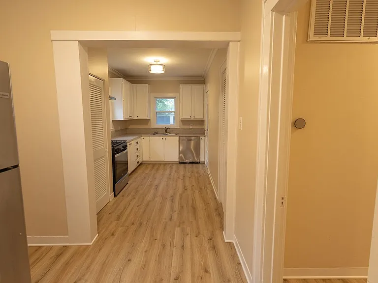 2714 Morrow Ave — Photo 8