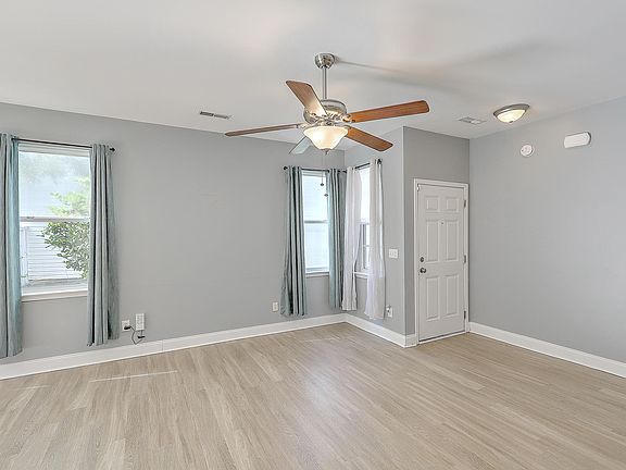 5th image of 8771 Shadowglen Dr