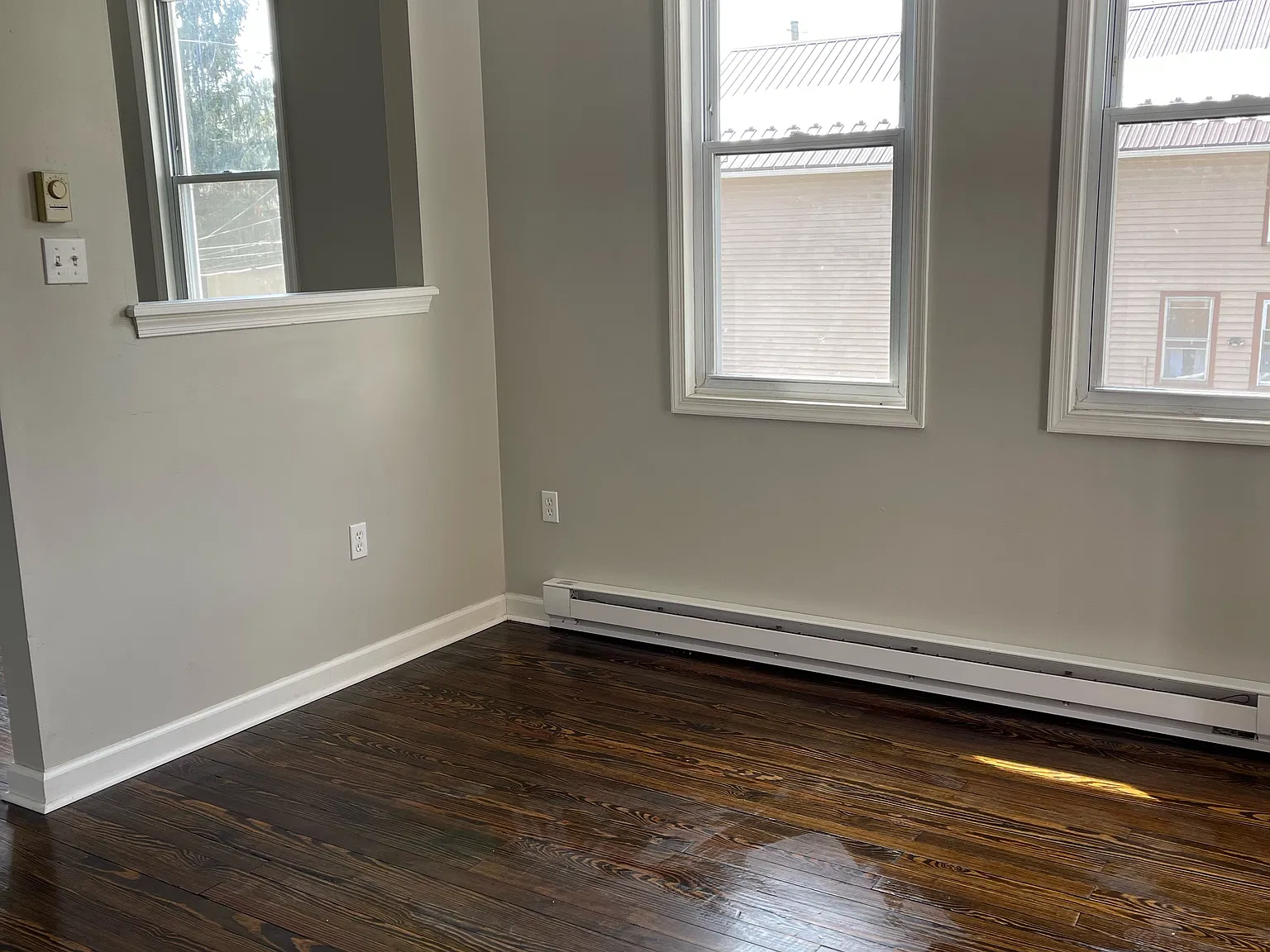 1 bed, 1000 sqft, $999 — Photo 4