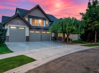 235 W Redgrave Dr, Meridian, ID 83646