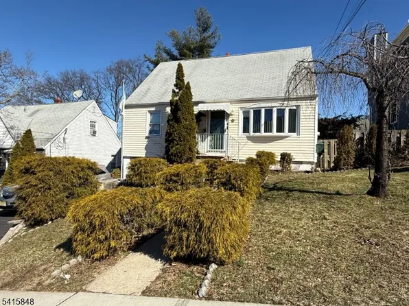 63 Raymond St, Hasbrouck Heights Boro, NJ 07604