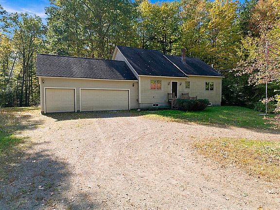 4th image of 40 Reed Road