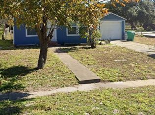 215 N Rife St, Aransas Pass, TX 78336