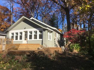 1633 Inverness St, Sylvan Lake, MI 48320