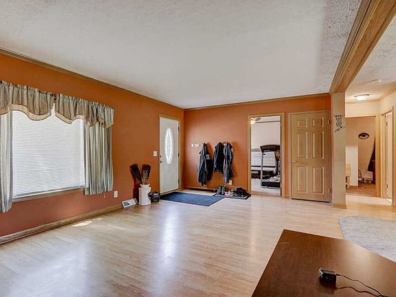 4th image of 2126 Kellogg Ave