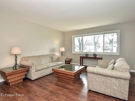 4th image of 456 N Winston Dr