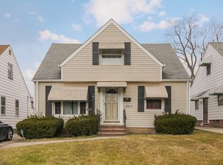 19811 Gardenview Dr, Maple Heights, OH