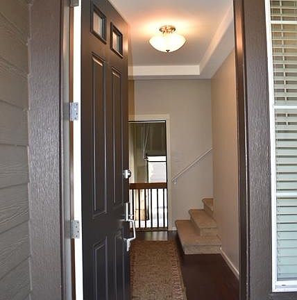 3rd image of 787 NE 73rd Ave