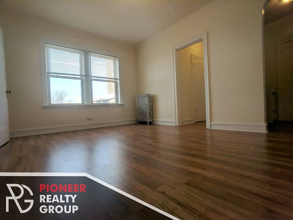 1st image of 2536 N Sawyer Ave #2536409