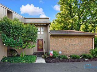 7231 Sawmill Run, Holland, OH 43528