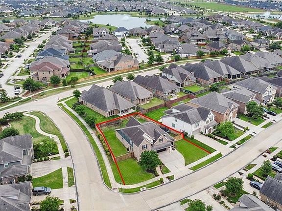 4th image of 2038 Silver Moon Drive