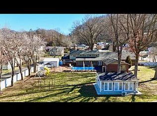305 Central Ave, South Williamson, KY 41503