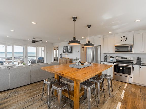4th image of 24227 Thicket Point Ln