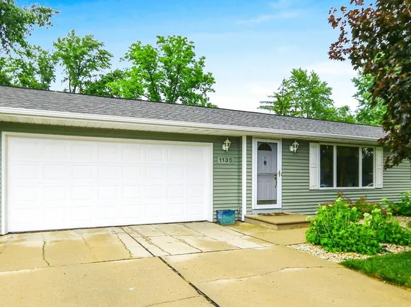 1135 Anchor Dr, Green Bay, WI 54313