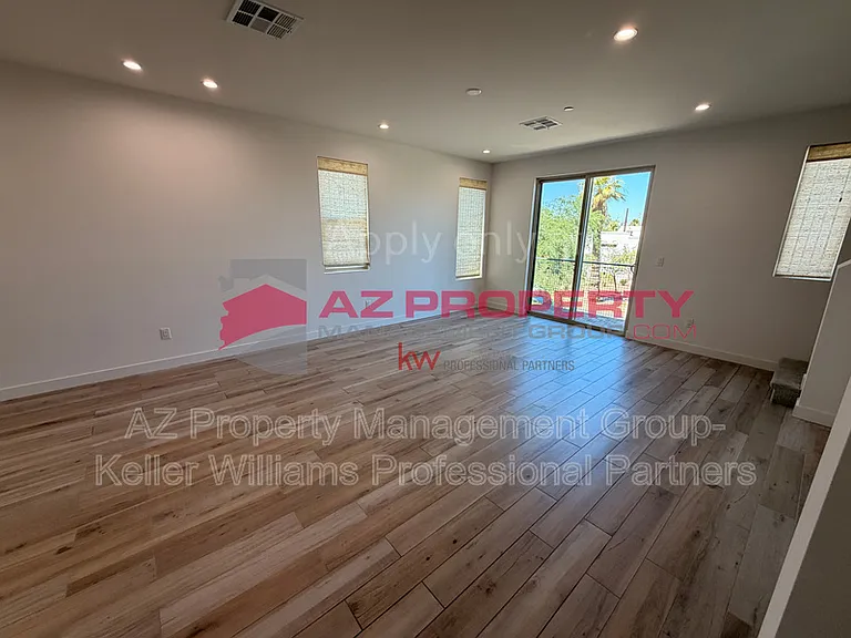 825 N 9th Ave #12 — Photo 12
