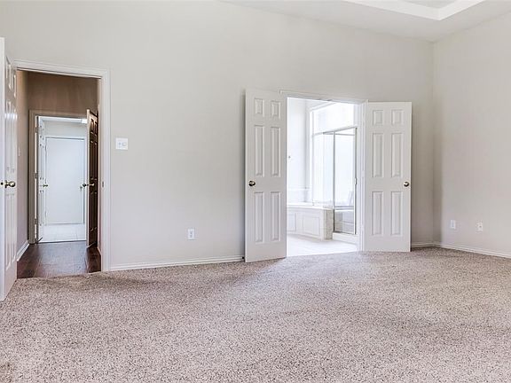5th image of 1455 Clubhill Dr