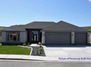 21708 Berry Dr, Benton City, WA 99320